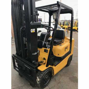 Propane Forklifts - CAT Lift Trucks gc15k (3)