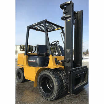 Montacargas GLP 2004  CAT Lift Trucks fg30k (5)