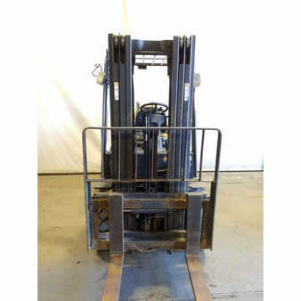 Carretilla elevadora GLP 2008  Doosan g30p-5 (2)