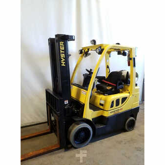 Propane Forklifts 2013  Hyster s60ft (1)