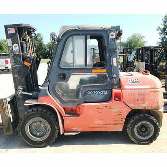 Diesel Forklifts 2014  Toyota  (2)