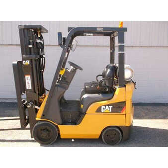 Carretilla elevadora GLP 2013  CAT Lift Trucks 2c3000 (1)