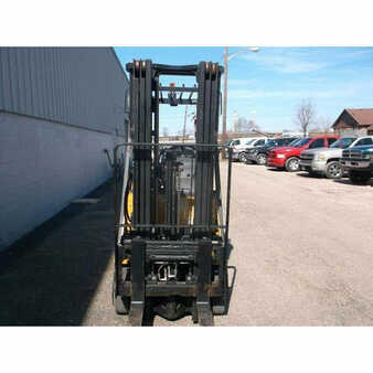 Carretilla elevadora GLP 2013  CAT Lift Trucks 2c3000 (4)
