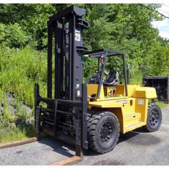Carretilla elevadora diésel - CAT Lift Trucks dp100 (1)