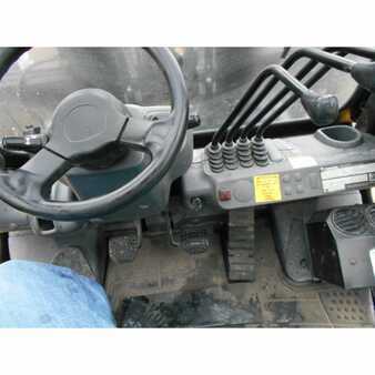 Diesel Forklifts 2013  Komatsu  (12)