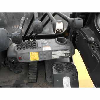 Diesel Forklifts 2013  Komatsu  (13)