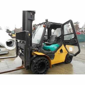Diesel Forklifts 2013  Komatsu  (2)