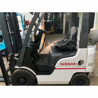 Nissan pf10