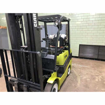 Propane Forklifts 2014  Clark c25cl (4)