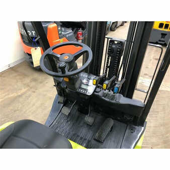 Propane Forklifts 2014  Clark c25cl (9)