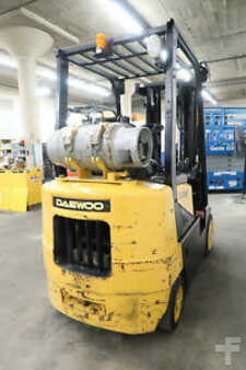 Propane Forklifts 2006  Daewoo  (3)