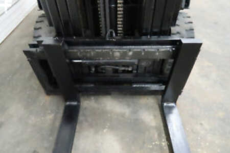 Propane Forklifts 2006  Daewoo  (6)