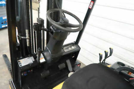 Propane Forklifts 2006  Daewoo  (8)