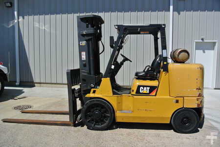 Carretilla elevadora GLP 2012  CAT Lift Trucks gc70k (1)