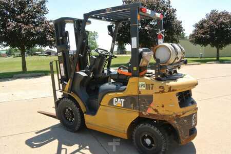 Propane Forklifts - CAT Lift Trucks 2p5000 (4)