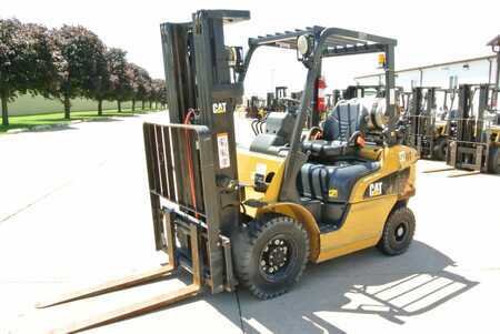 Propane Forklifts - CAT Lift Trucks 2p5000 (5)