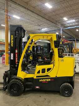Propane Forklifts 2018  Hyster S120FT (1)