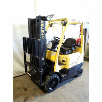 Propane Forklifts 2012  Hyster s40ft (1) 