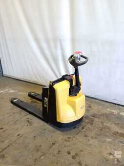 Electric Pallet Jacks 2015  Yale mpb045 (5)