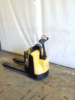 Electric Pallet Jacks 2015  Yale mpb045 (5)
