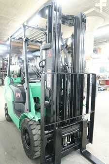 Diesel Forklifts 2012  Mitsubishi fg18n (4)