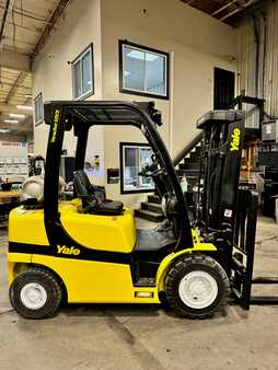 Propane Forklifts 2018  Yale GLP050VXN (13)