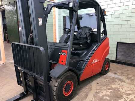 Carretilla elevadora GLP 2006  Linde h25t (4)