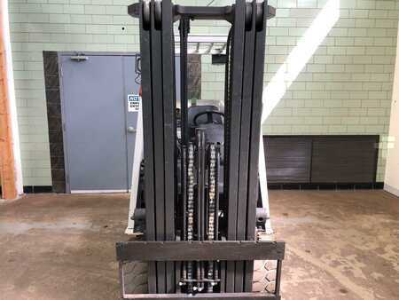 Propane Forklifts 2013  Unicarriers cf60 (3)