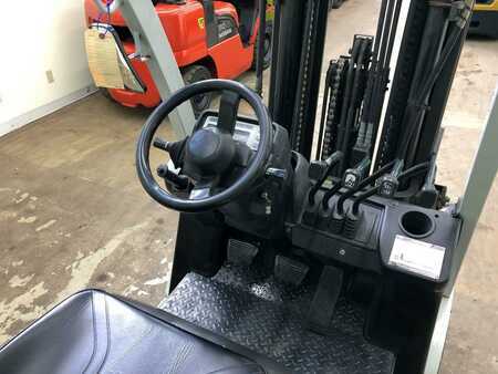 Propane Forklifts 2013  Unicarriers cf60 (8)