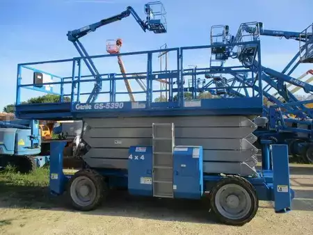 Montacargas Todo Terreno 2011  Genie gs5390rt (3)