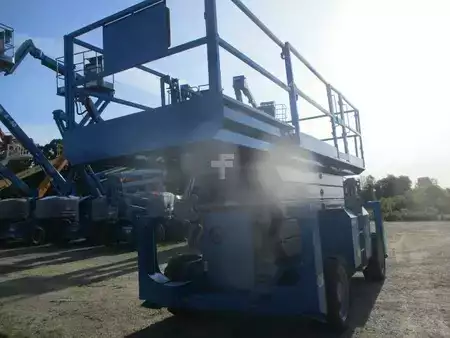 Montacargas Todo Terreno 2011  Genie gs5390rt (4)
