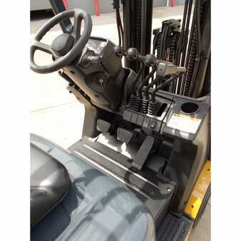 Propane Forklifts 2011  Mitsubishi fgc25n (10)