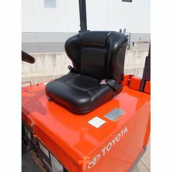 Eléctrica de 4 ruedas 2009  Toyota 7fbcu25 (8)