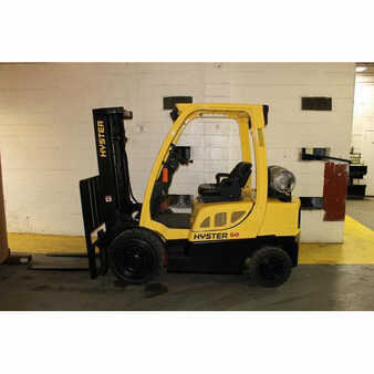 Propane Forklifts 2006  Hyster h50ft (1)