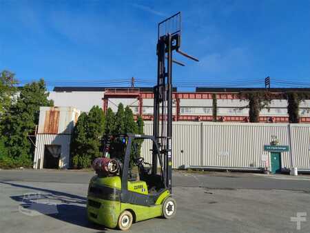 Propane Forklifts - Clark c25cl (13)