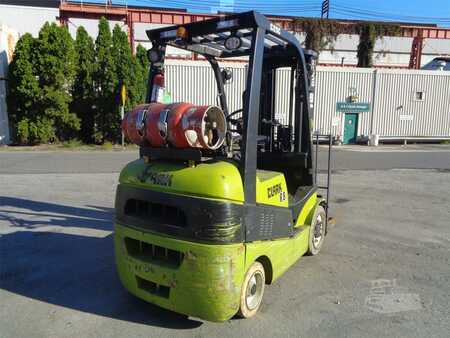 Propane Forklifts - Clark c25cl (7)