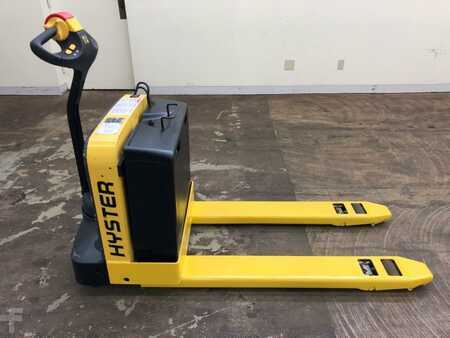 4 Wheels 2012  Hyster w40z (1)