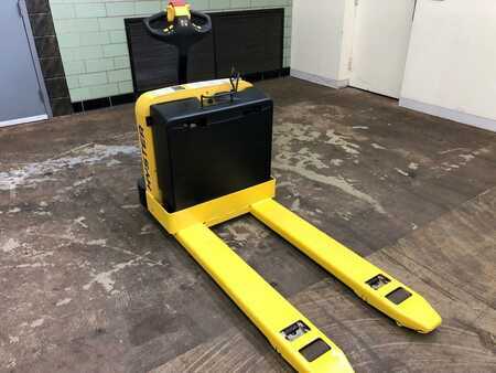 4 Wheels 2012  Hyster w40z (2)