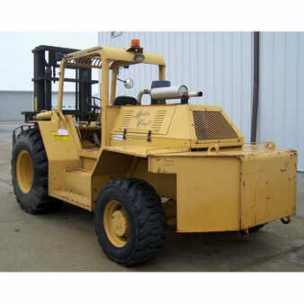 Rough Terrain Forklifts 2011  Mastercraft  (3)