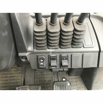Diesel Forklifts 2014  CAT Lift Trucks dp55n1 (8)