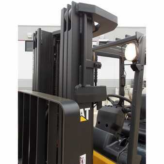 Propane Forklifts - Mitsubishi fgc25n (12)