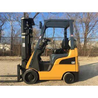 Carretilla elevadora GLP 2012  CAT Lift Trucks 2c3000 (1)
