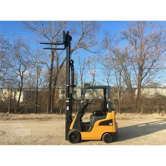 Carretilla elevadora GLP 2012  CAT Lift Trucks 2c3000 (4)