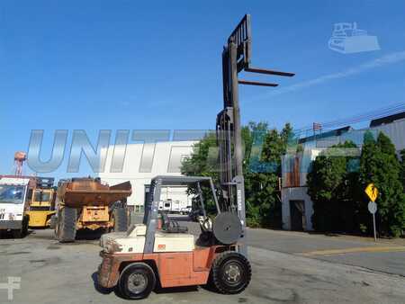 Diesel Forklifts - Nissan wf03a35v (15)