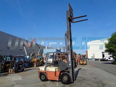 Diesel Forklifts - Nissan wf03a35v (17)