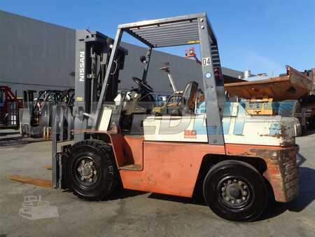 Diesel Forklifts - Nissan wf03a35v (5)