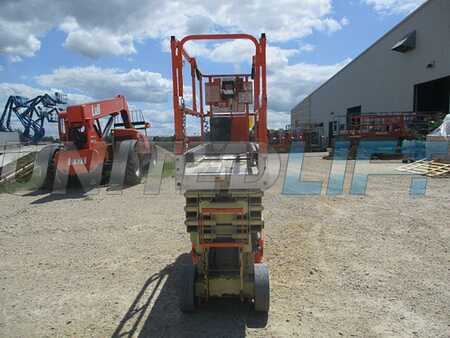4 Wheels 2012  JLG 2630es (4)