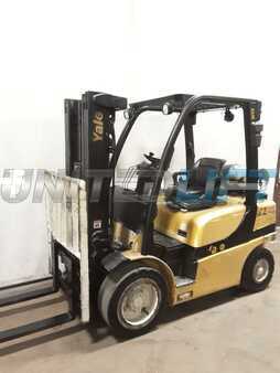 Propane Forklifts 2014  Yale glp050 (1)