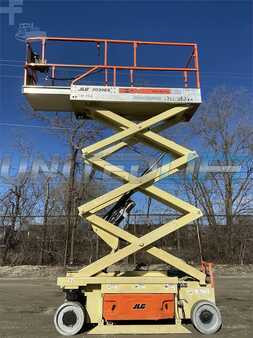 4 Wheels - JLG 2030es (12)