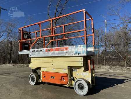 4 Wheels - JLG 2030es (9)